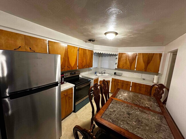 Foto del edificio - 1307 NW 24th St