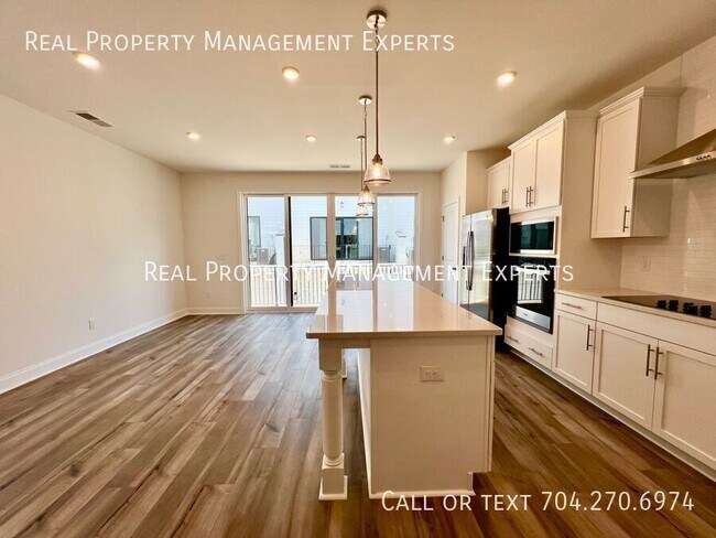 Foto del edificio - 12110 Storm Ln