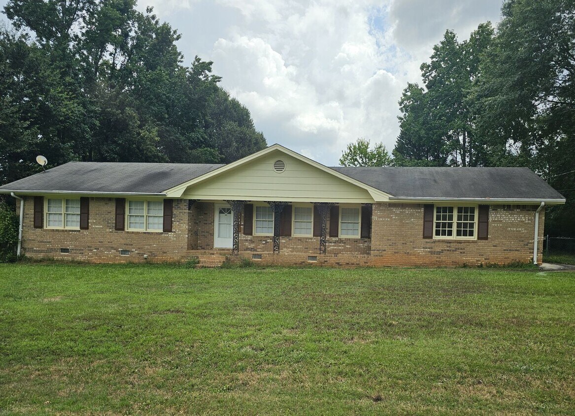 Foto principal - 3 Bedroom house