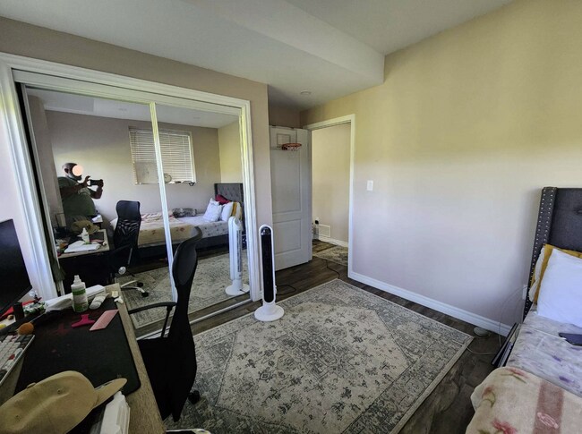 Building Photo - 516 Sundew Dr
