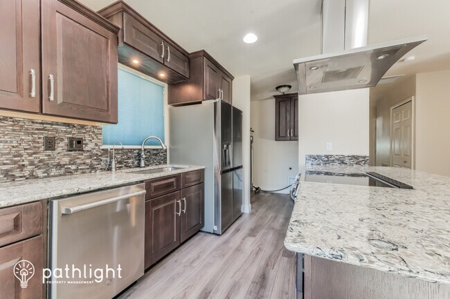 Building Photo - 2752 Carmel Ct