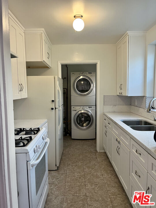 Foto del edificio - 5913 Overhill Dr