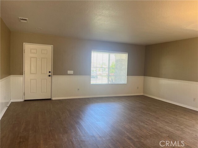 Building Photo - 1112 Polaris Dr