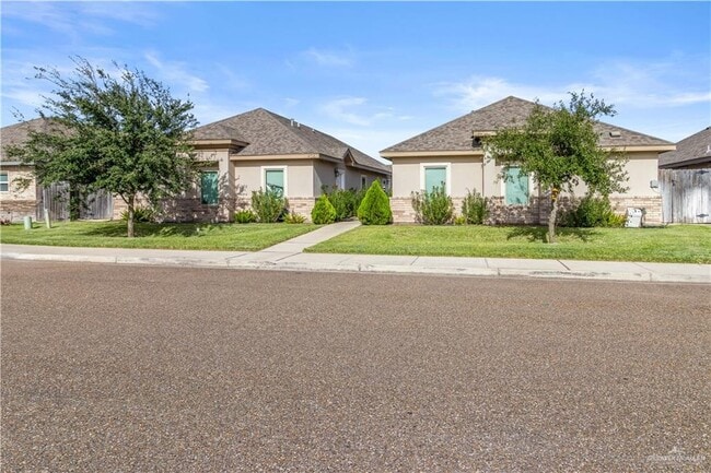 Foto del edificio - 13 Peabody Ave