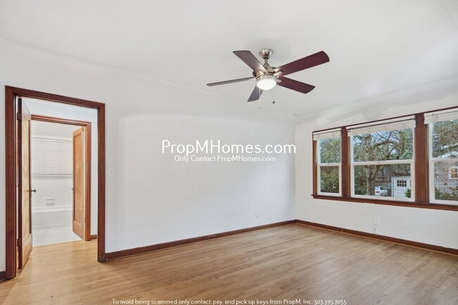 Photo - Updated Charming Home in John's Landing!