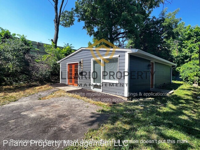 Building Photo - 3 br, 1 bath House - 1448 St Peter St.