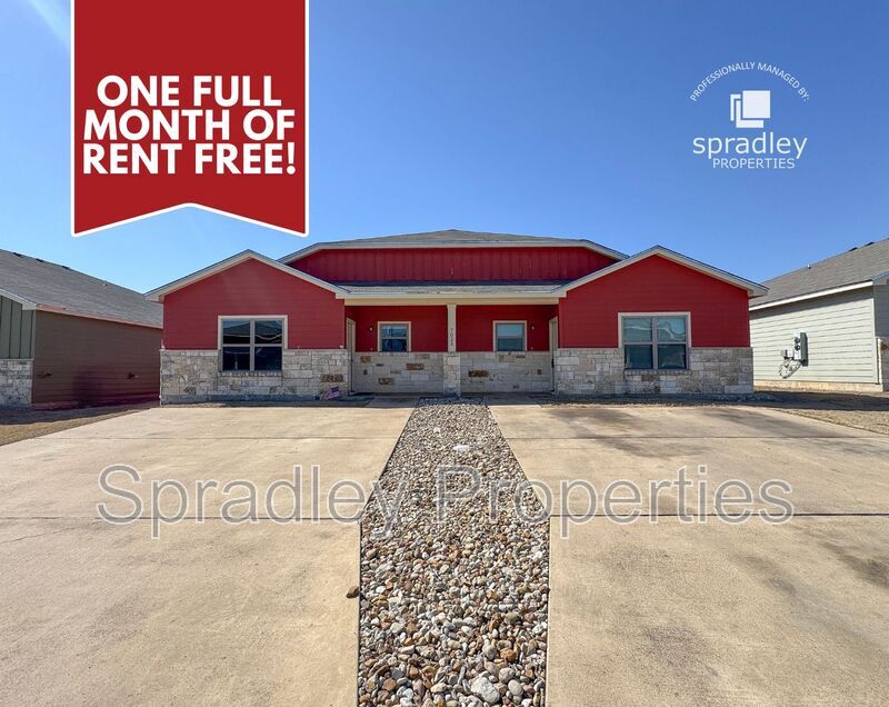 Foto principal - 7021 Cameron Park Rd