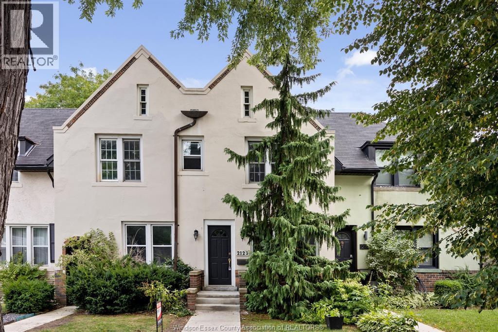 Photo principale - 2123 Ontario St