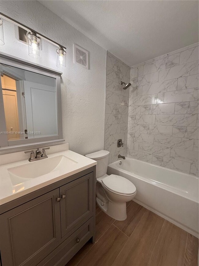 Photo - 8826 W Flagler St House