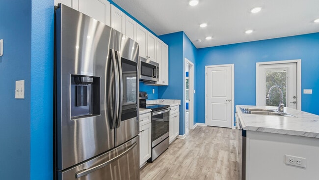 Foto del edificio - 1249 Martin Rd