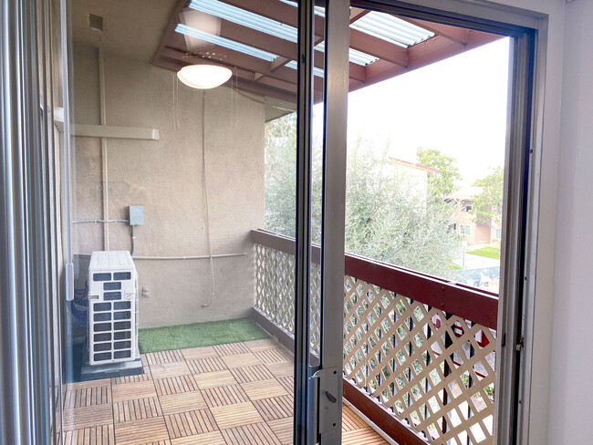 Covered patio overlooking pool - 12200 Montecito Rd