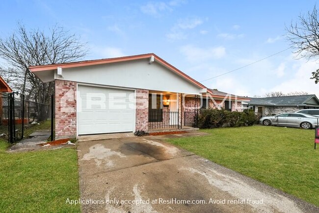 Foto del edificio - 3431 Judge Dupree Drive
