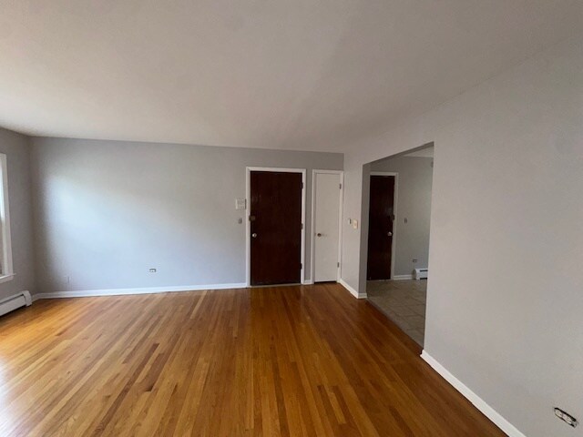 Foto del edificio - 9781 Ivanhoe Ave