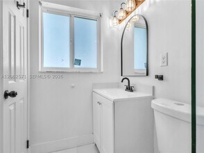 Building Photo - 10015 SW 85th St