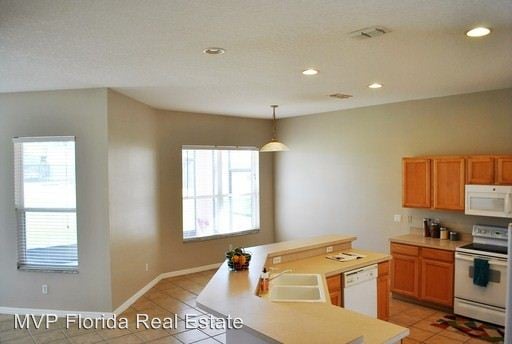 Building Photo - 9581 Myrtle Creek Ln