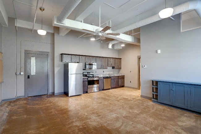 Foto del edificio - 1009 Highland Ave