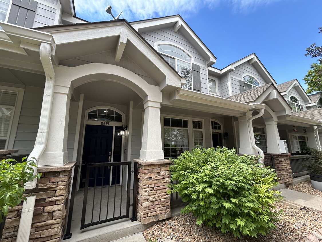 Foto principal - 8419 Stonybridge Cir