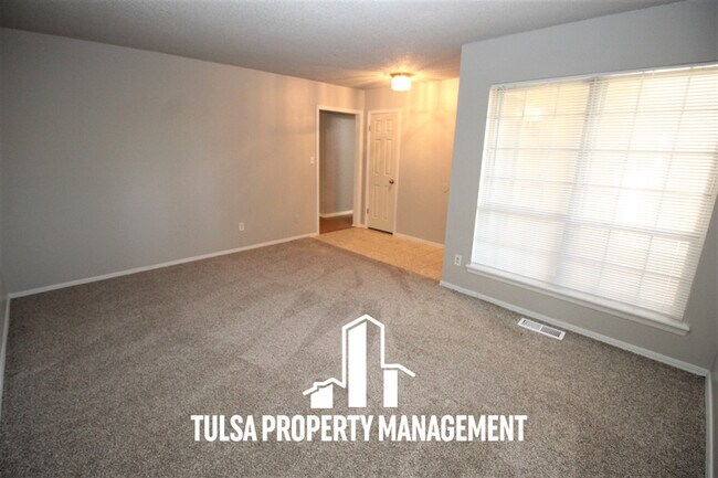 Foto del edificio - 11133 E 29th St