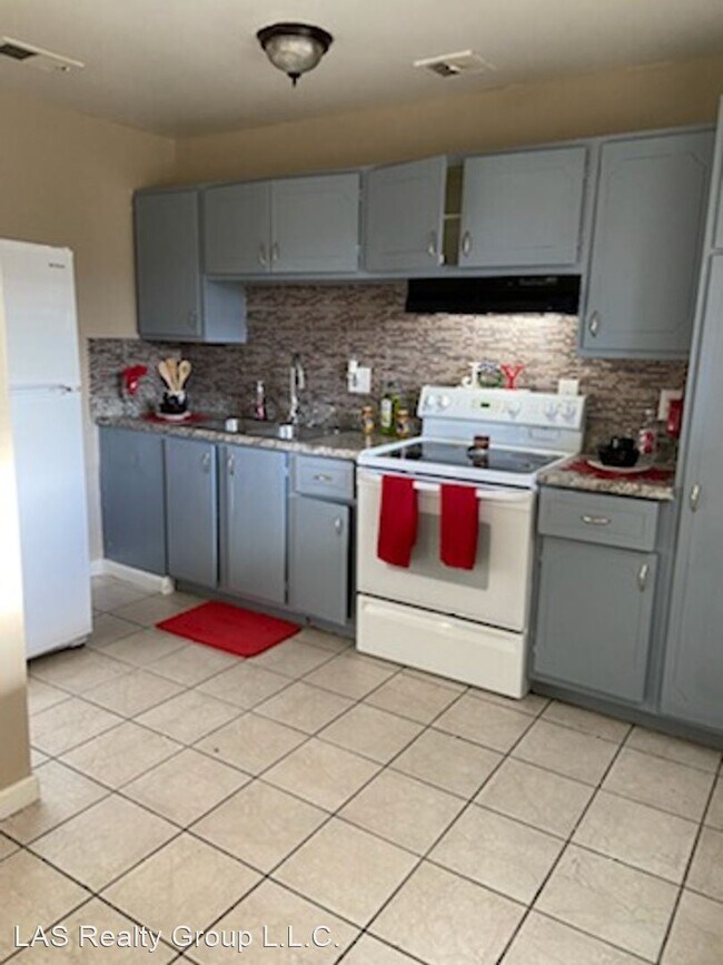 Building Photo - 2 br, 1 bath House - 2904 Marlin Ave Unit C
