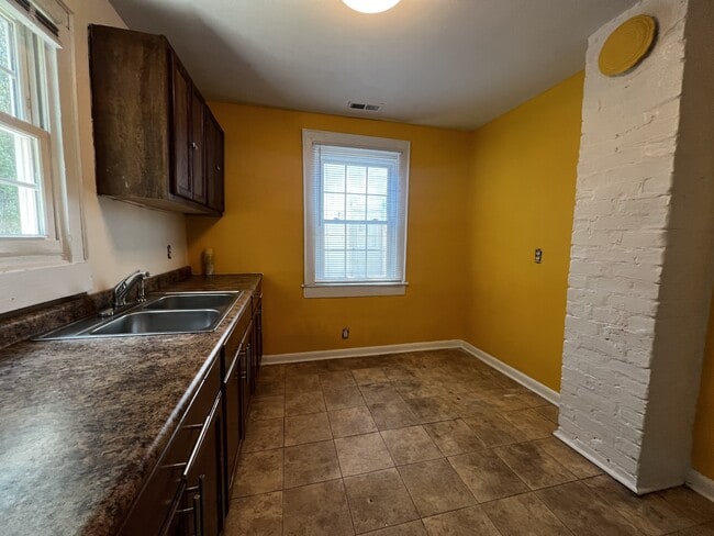 Photo - 1115 S 9th St (Wilmington, NC) House