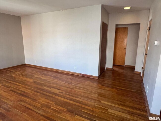 Foto del edificio - 326-328 W Hayes St