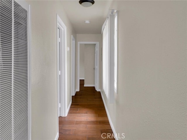 Foto del edificio - 413 E Darlan St