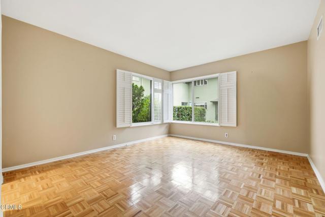 Foto del edificio - 313 S Orange Grove Blvd