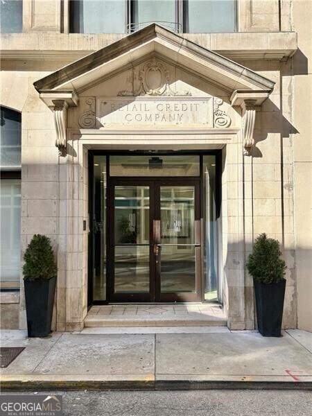 Building Photo - 90 Fairlie St NW