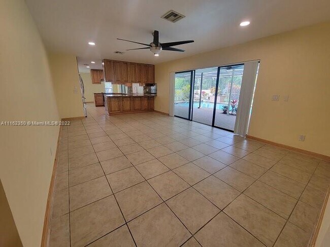 Building Photo - 9973 NW 19th St  1 Coral Springs Fl 33071