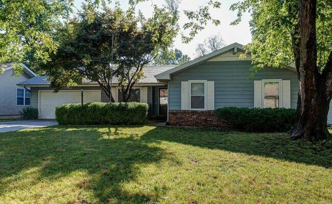 Foto del edificio - 3 Bed 2.5 Bath Springfield, MO