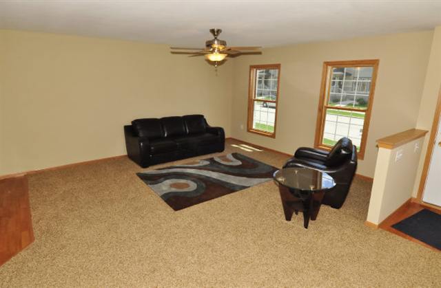 Foto del edificio - 2535 Leopold Way