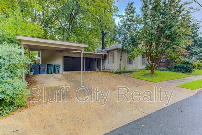 Building Photo - 654 Anderson St