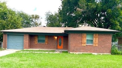 Building Photo - 609 E Centennial St