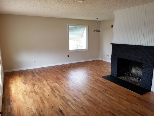 Foto del edificio - 861 S 34th St