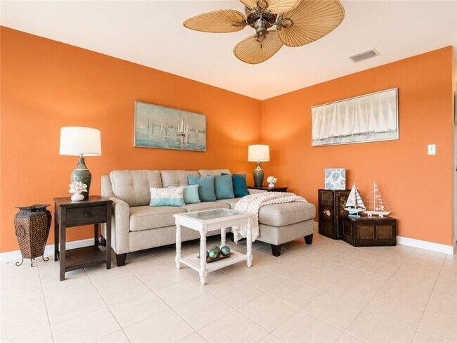 Foto del edificio - 55 Woodland Dr