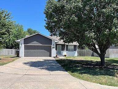 Foto principal - 1742 N Basswood Ct