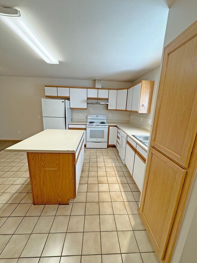 Primary Photo - 59 N 25th Ave