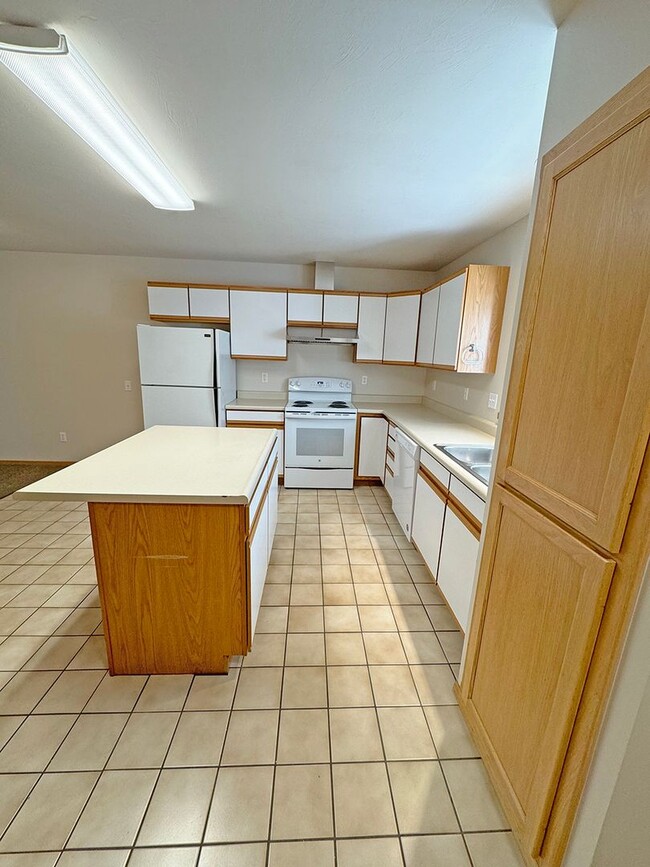 Building Photo - 59 N 25th Ave