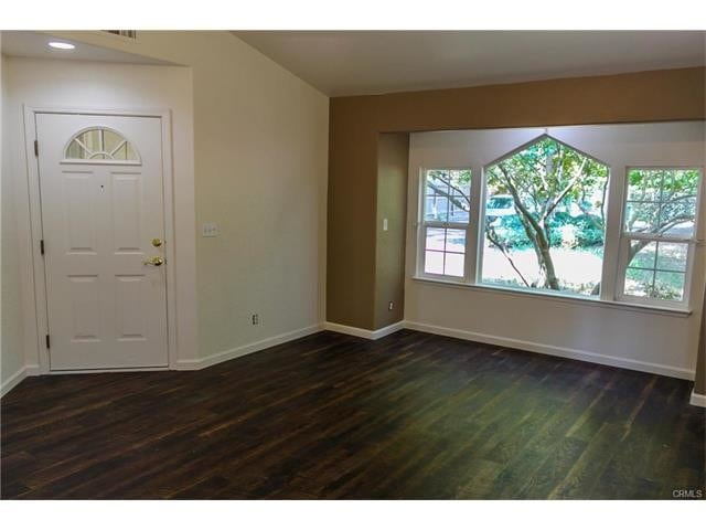 Building Photo - 5 Donalli Ln