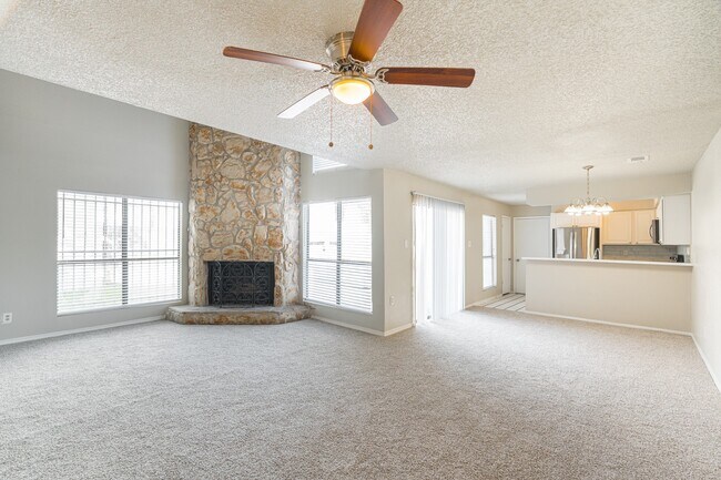 Foto del edificio - 5731 Easthampton Dr