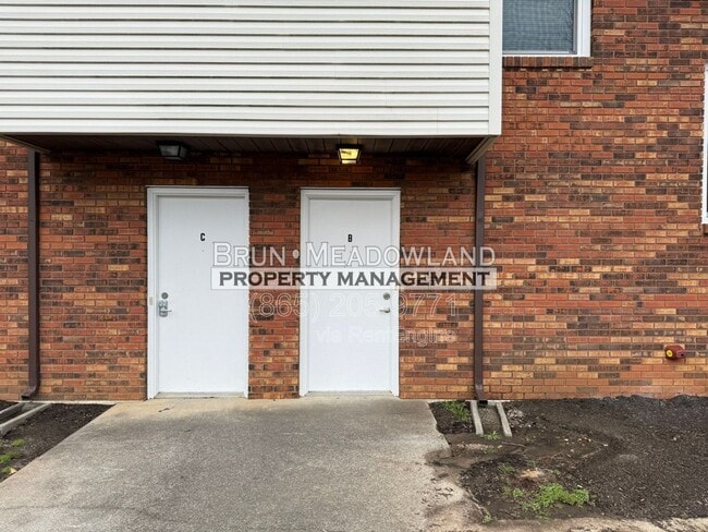 Building Photo - 2023 Belle Terra Rd