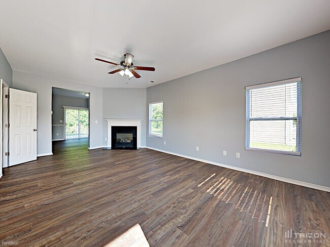 Foto del edificio - 8319 Ainsworth St