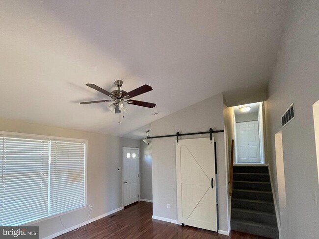 Foto del edificio - 101 Susquehanna Ct