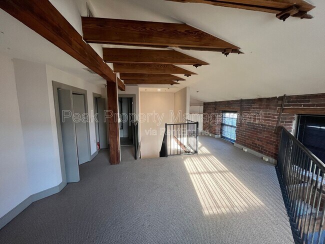 Building Photo - 20 N 20th St