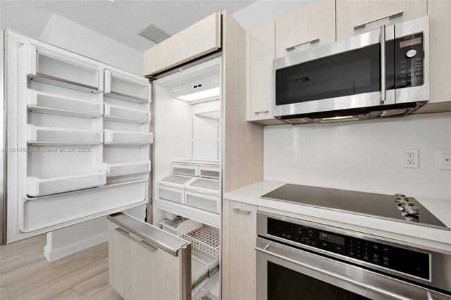 Foto del edificio - 55 SW 9th St