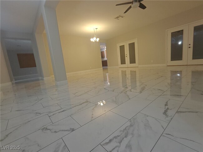 Foto del edificio - 492 Grassrange Ln