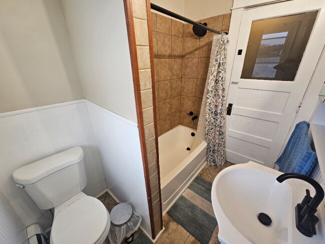 Foto del edificio - 14 Finady Ave