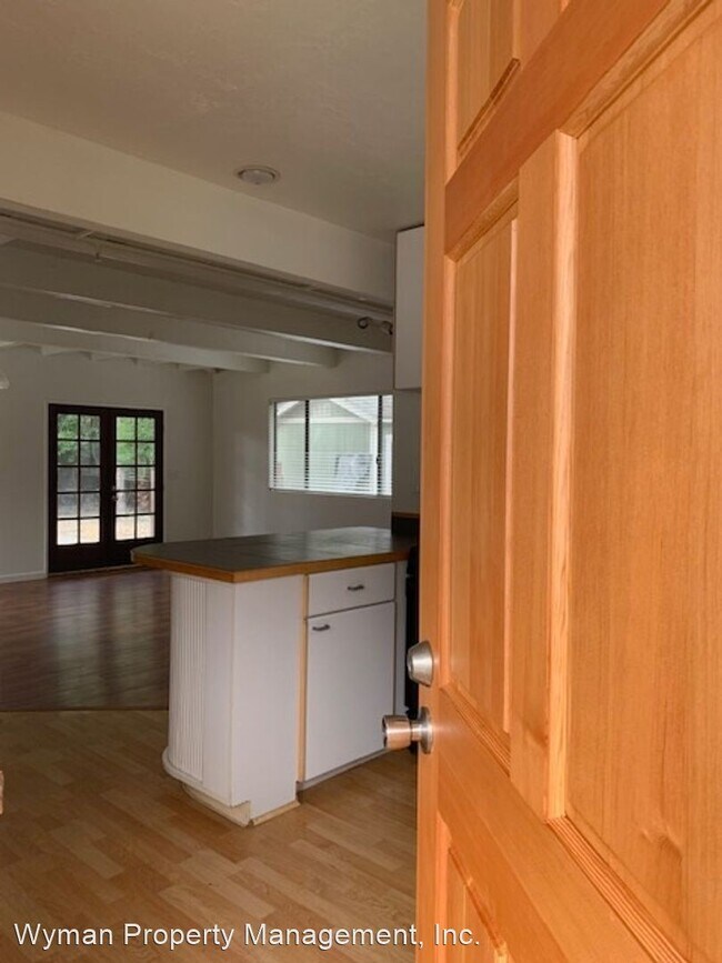 Building Photo - 1 br, 2 bath House - 2391 Yajome Street