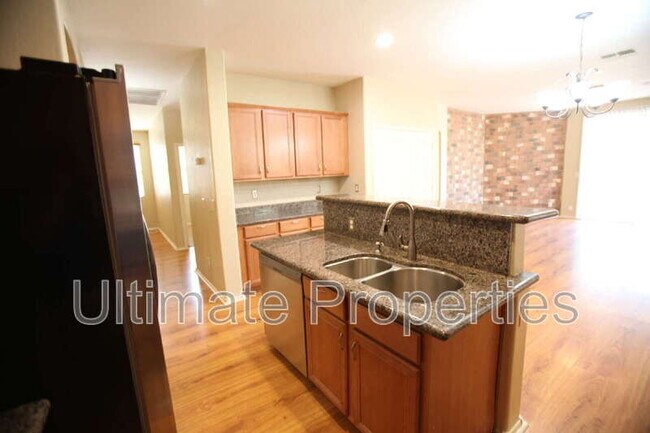 Foto del edificio - 14230 W Calavar Rd