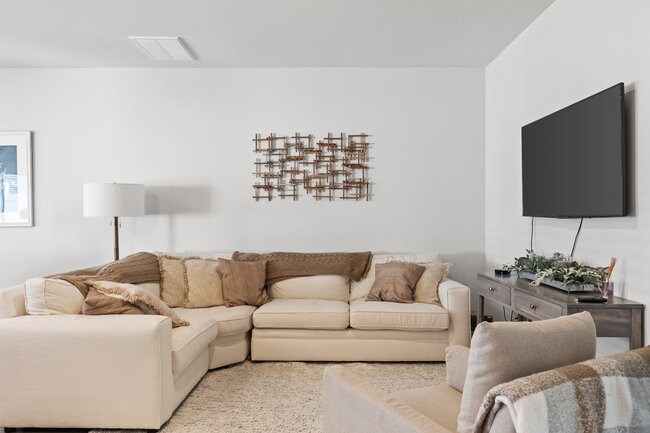 Foto del edificio - 4686 Wildaire Ln